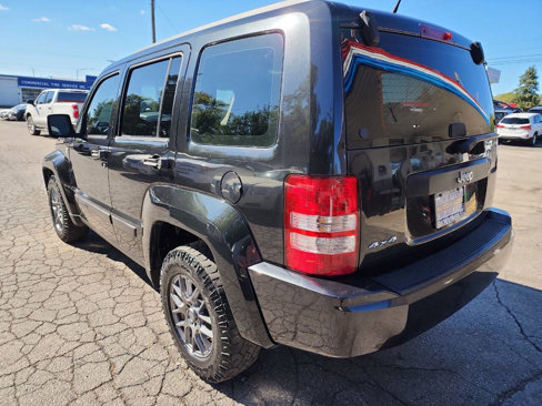 Used 2012 Jeep Liberty Sport image 18