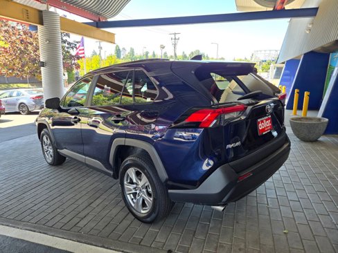 Used 2023 Toyota RAV4 XLE w/ Convenience Package image 7