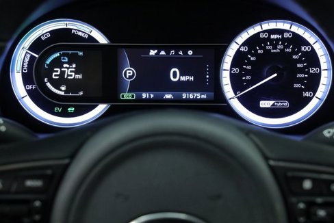 Used 2017 Kia Niro EX image 12