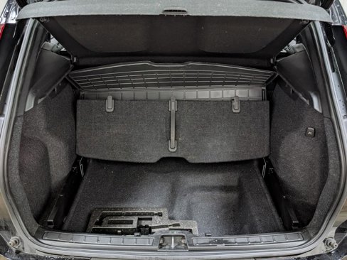 Used 2021 Volvo XC40 P8 Recharge w/ Advanced Package image 21