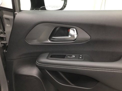 New 2025 Chrysler Pacifica Select image 18
