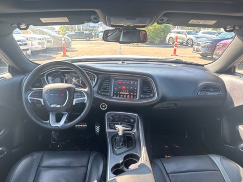 Used 2016 Dodge Challenger SXT Plus image 2