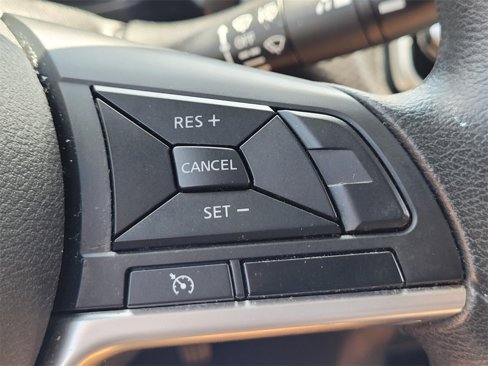 Used 2018 Nissan Kicks S image 26