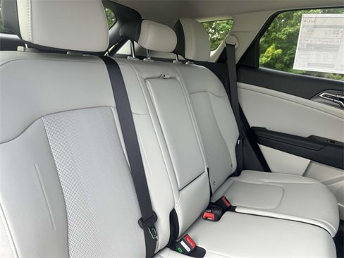 New 2026 Kia Sportage EX image 24