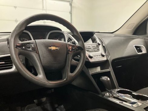 Used 2016 Chevrolet Equinox LS image 28