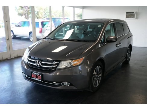 Used 2016 Honda Odyssey Touring image 3