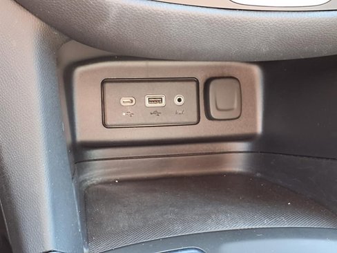 Used 2022 Chevrolet Equinox LT image 13