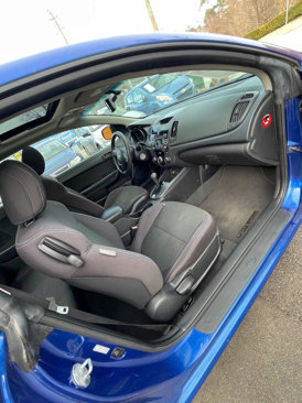 Used 2010 Kia Forte Koup EX image 18