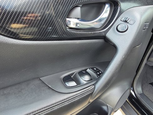 Used 2019 Nissan Rogue SL image 10