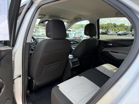 Used 2021 Chevrolet Equinox LS w/ LS Convenience Package image 16