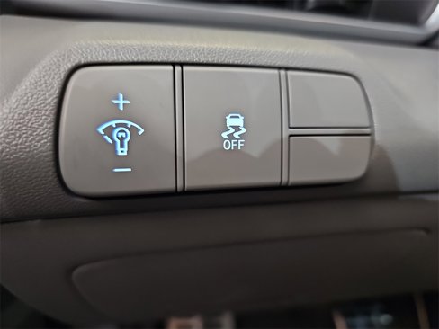 New 2025 Hyundai Elantra Sport image 24