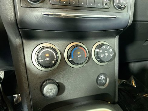 Used 2012 Nissan Rogue SV image 8