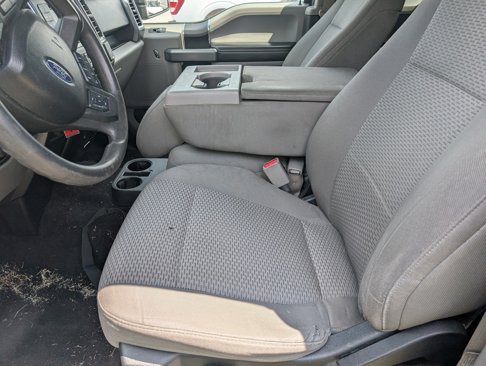 Used 2016 Ford F150 XLT w/ Trailer Tow Package image 9