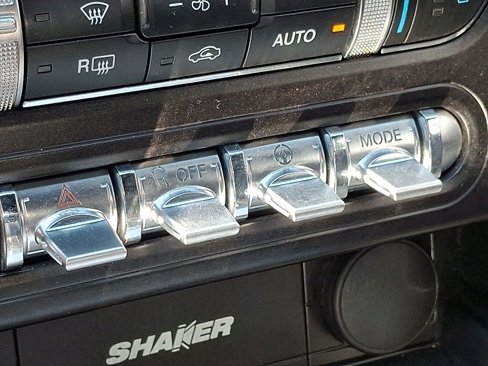 Used 2015 Ford Mustang Premium image 22