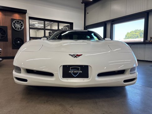 Used 2004 Chevrolet Corvette Coupe w/ Preferred Equipment Group image 18
