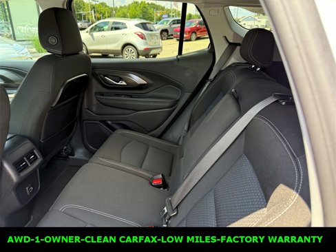 Used 2024 GMC Terrain SLE image 10