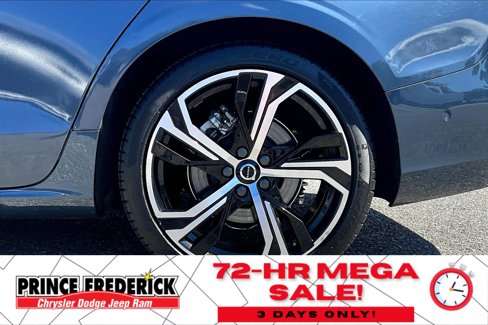 Used 2024 Volvo S60 B5 Plus image 8