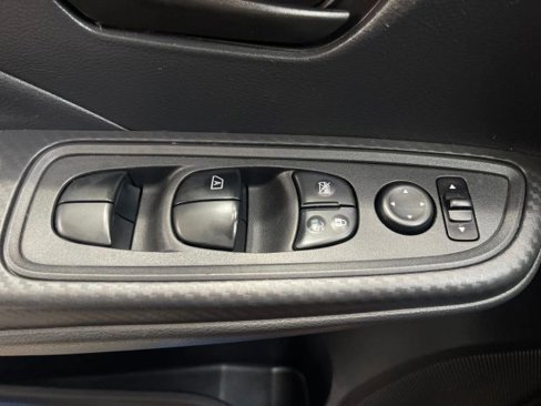 Used 2020 Nissan Versa S image 13