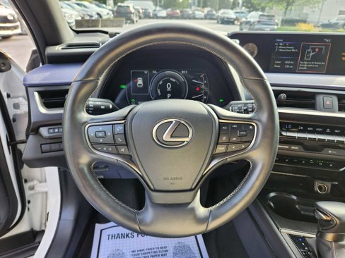Used 2021 Lexus UX 250h w/ Premium Package image 18