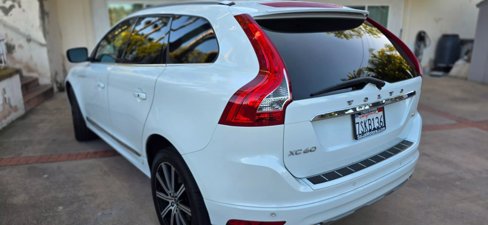 Used 2016 Volvo XC60 T5 Platinum image 8