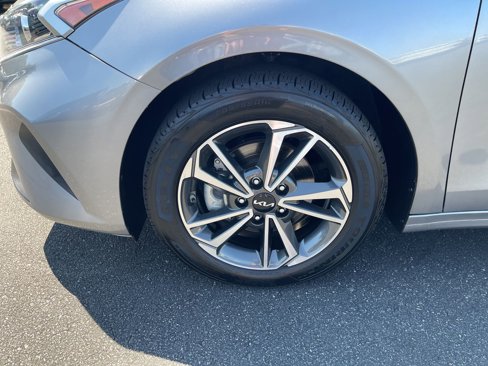Used 2023 Kia Forte LXS image 17