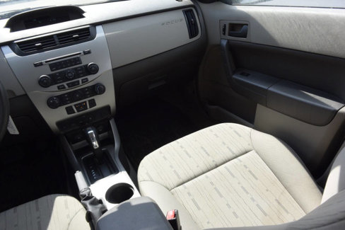 Used 2009 Ford Focus SE image 19