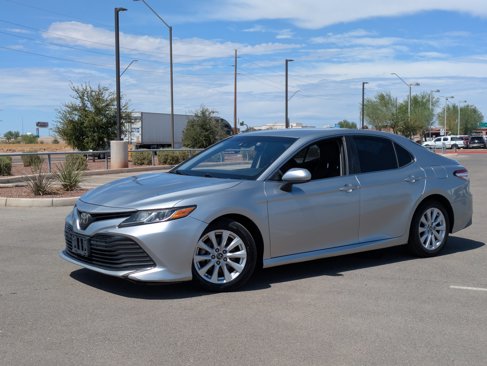 Used 2018 Toyota Camry LE image 31