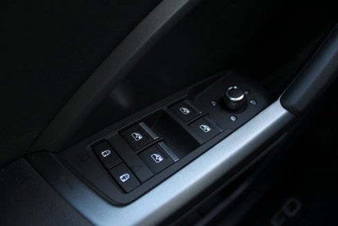 New 2025 Audi Q3 2.0T Premium image 17