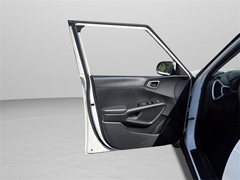 Used 2020 Kia Soul S image 8