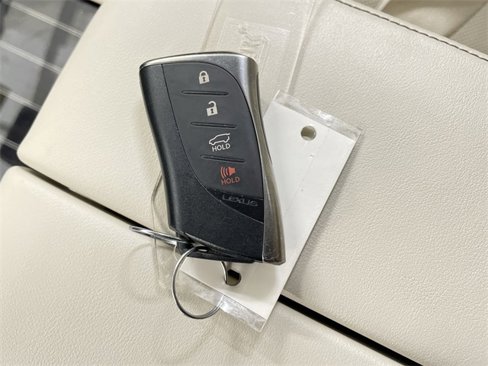Used 2021 Lexus GX 460 Premium image 32