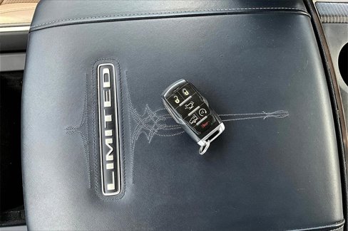 Used 2019 RAM 1500 Limited image 11