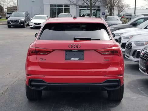 New 2025 Audi Q3 2.0T Premium image 4