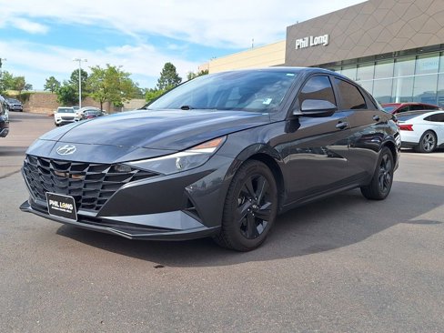 Used 2021 Hyundai Elantra SEL w/ Convenience Package image 6