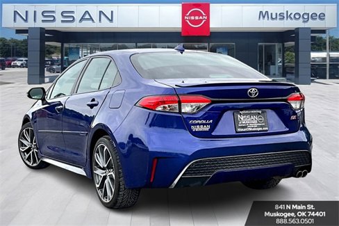 Used 2021 Toyota Corolla SE w/ SE Premium Package image 4