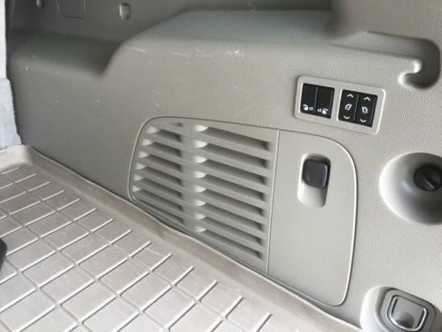 Used 2018 Chevrolet Suburban Premier image 23