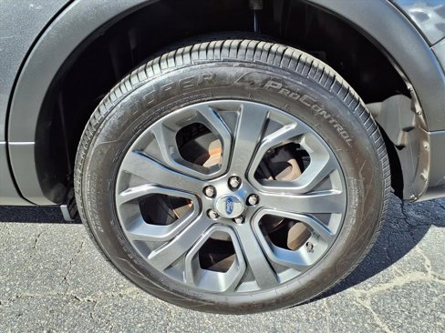 Used 2018 Ford Explorer Sport w/ Equipment Group 401A image 22