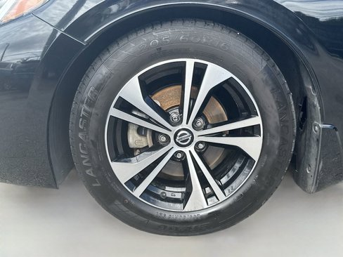Used 2020 Nissan Sentra SV image 30