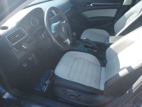 Used 2014 Volkswagen Passat 1.8T Sport image 14