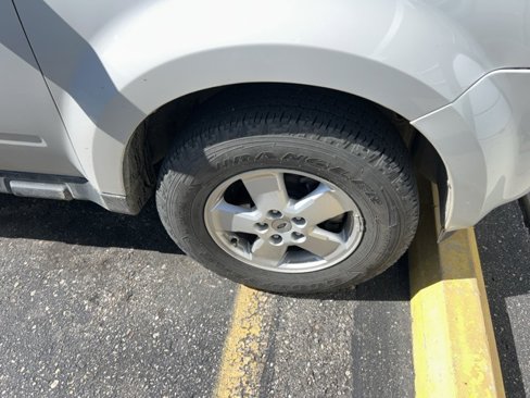 Used 2012 Ford Escape XLT image 8