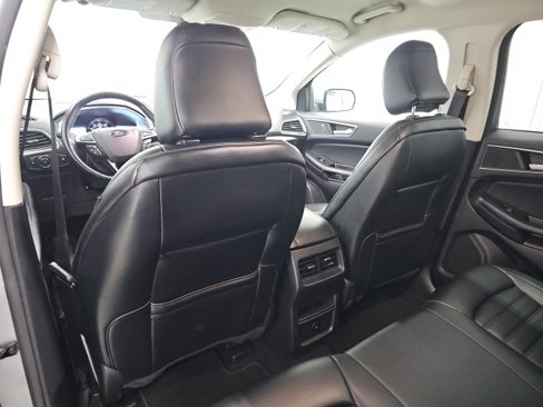 Used 2023 Ford Edge SEL image 18