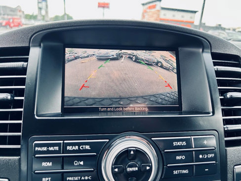 Used 2012 Nissan Pathfinder SV image 16
