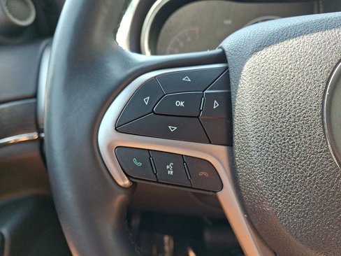 Used 2018 Jeep Grand Cherokee Limited image 22