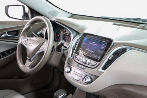 Used 2021 Chevrolet Malibu LT image 25