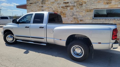 Used 2007 Dodge Ram 3500 Truck SLT image 3
