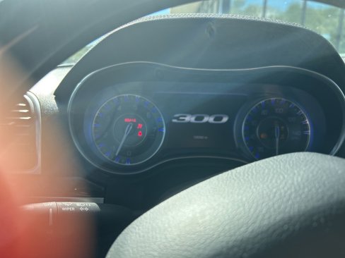 Used 2016 Chrysler 300 C image 6