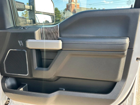 Used 2019 Ford F250 Lariat image 23