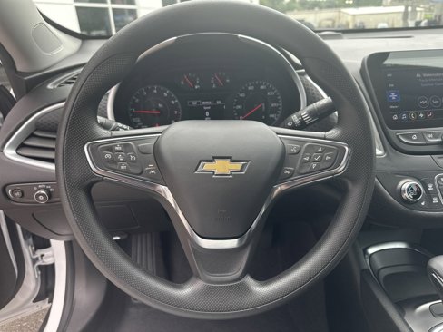 Used 2023 Chevrolet Malibu LT image 11