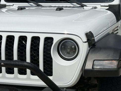 Used 2020 Jeep Gladiator Sport w/ Quick Order Package 24S image 11