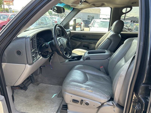 Used 2003 Chevrolet Suburban LT w/ LT Preferred Equipment Group image 10