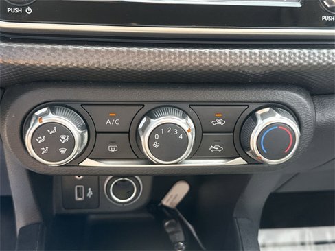 Used 2020 Nissan Kicks S image 25